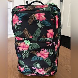 DAKINE rolling suitcase carry on